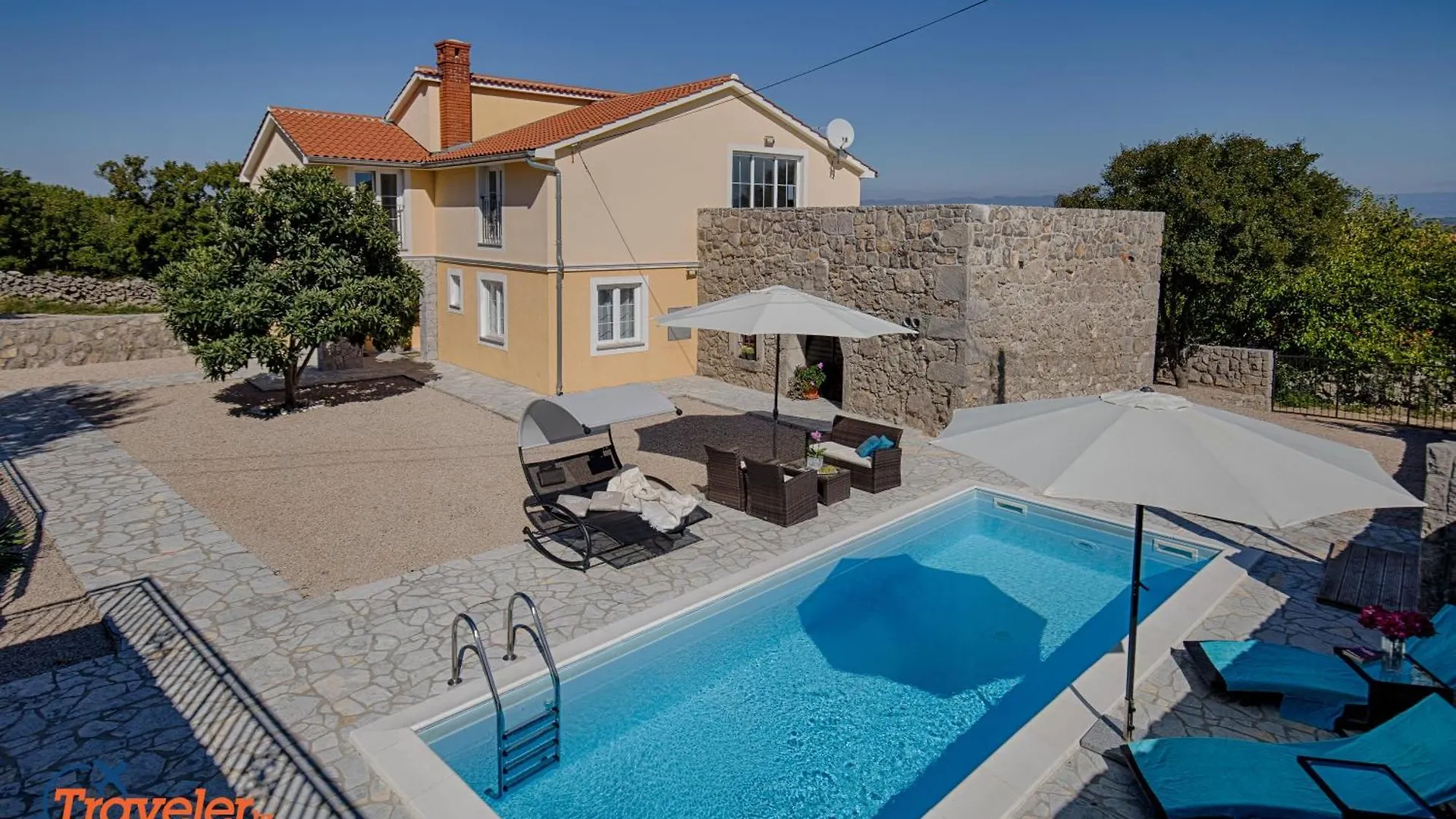 Luxury And Modern Villa With Pool Near Beach By Traveler Tourist Agency Krk - Id 2138 Vrh